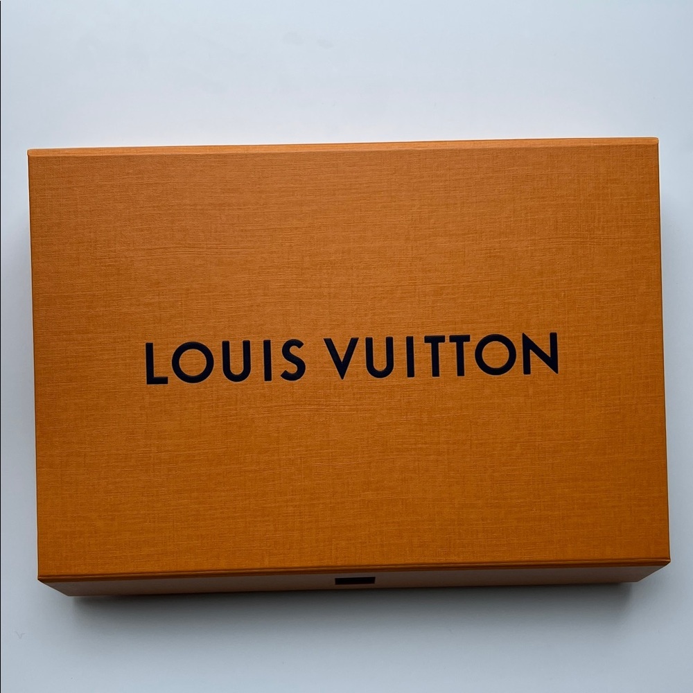 Authentic Louis Vuitton Packaging Set - Picture 5 of 15